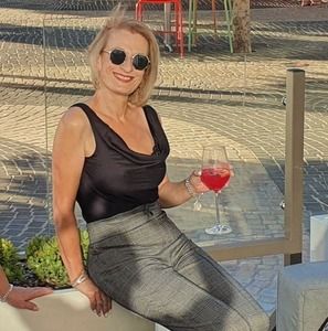 Meet your Posher, Maria